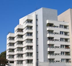 apartment-balcony-skyscraper-1203639-639x591